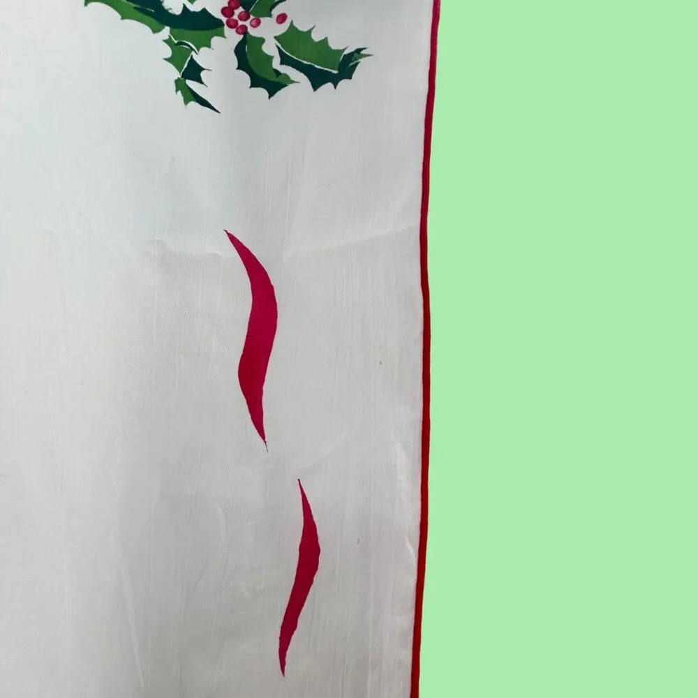 VINTAGE HAND PAINTED/MADE CHRISTMAS HOLLY WHITE TABLECLOTH - 55